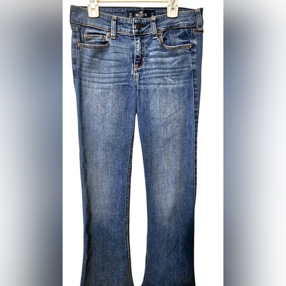 Hollister Low Rise Boot Cut Jeans - Picture 2 of 7